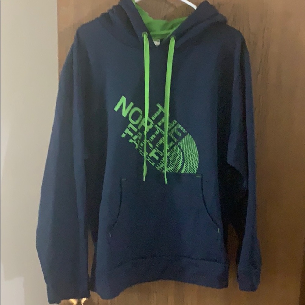 Pull over hoodie